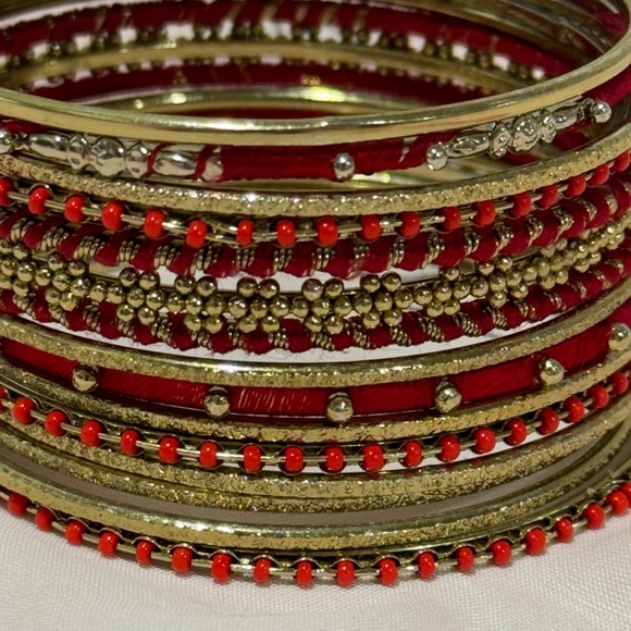Red Velvet Gold Silver Studded Bangle Bracelets Set 16 - Picture 8 of 8